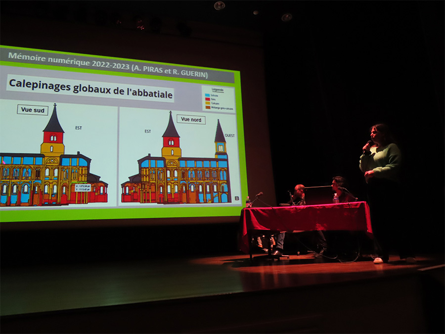 Conférence à Conques