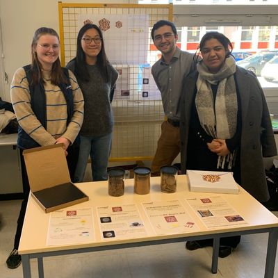 L'équipe Enveloppe présente son produit lors d'Innov'Alim School 2025