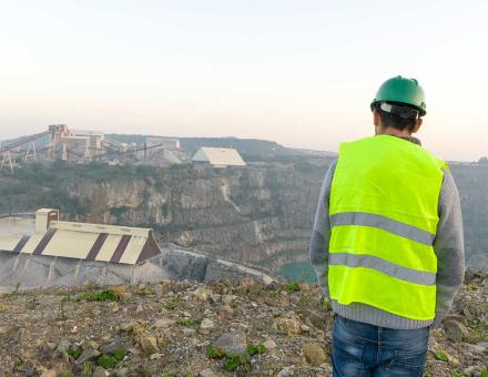 2-1-5_header_Technicien_superieur_professionnel_en_geologie.jpg